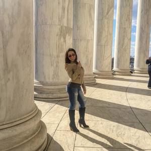 Meet your Posher, Ćlaudia